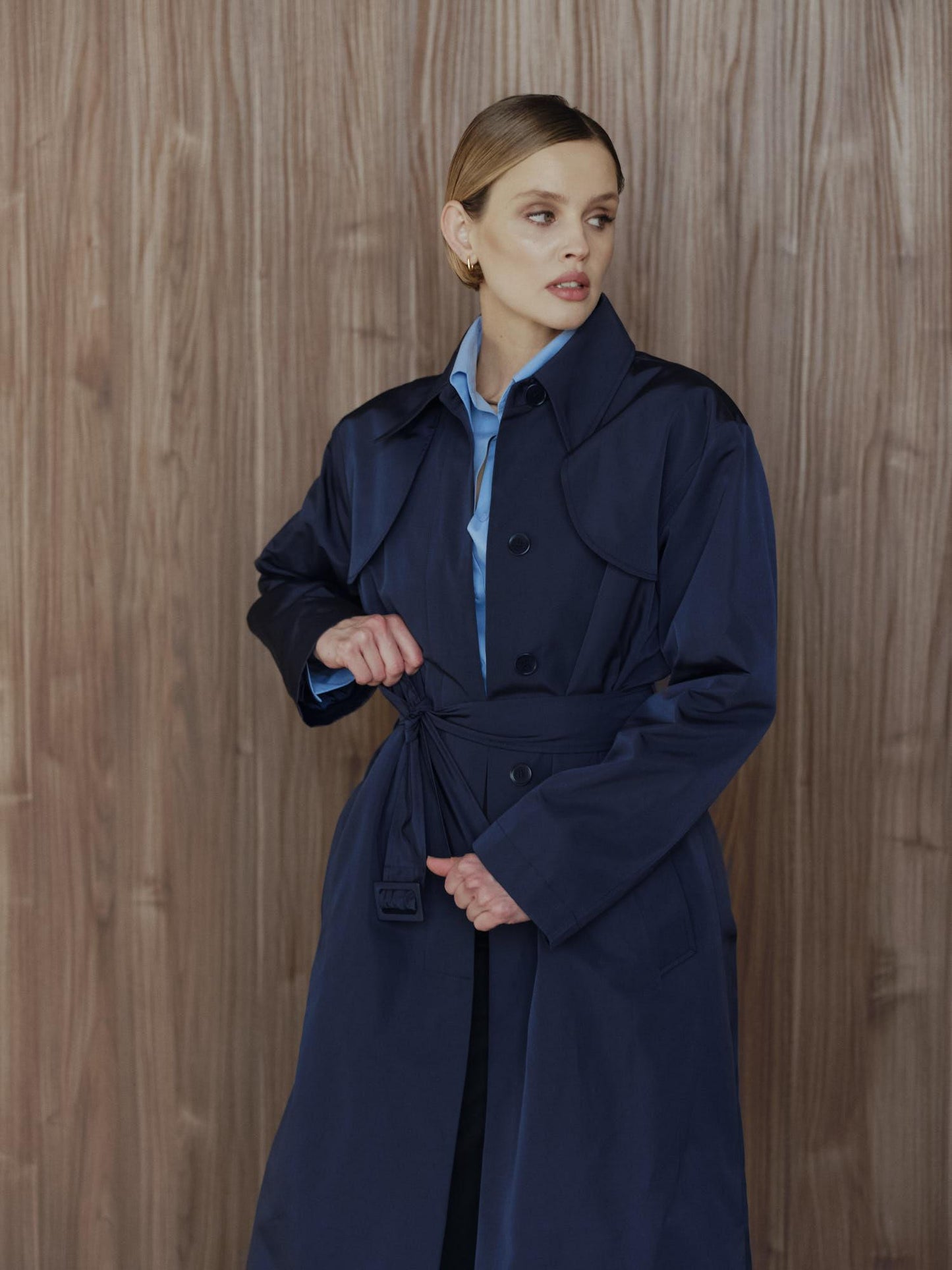 Classic loose fit waterproof midi raincoat