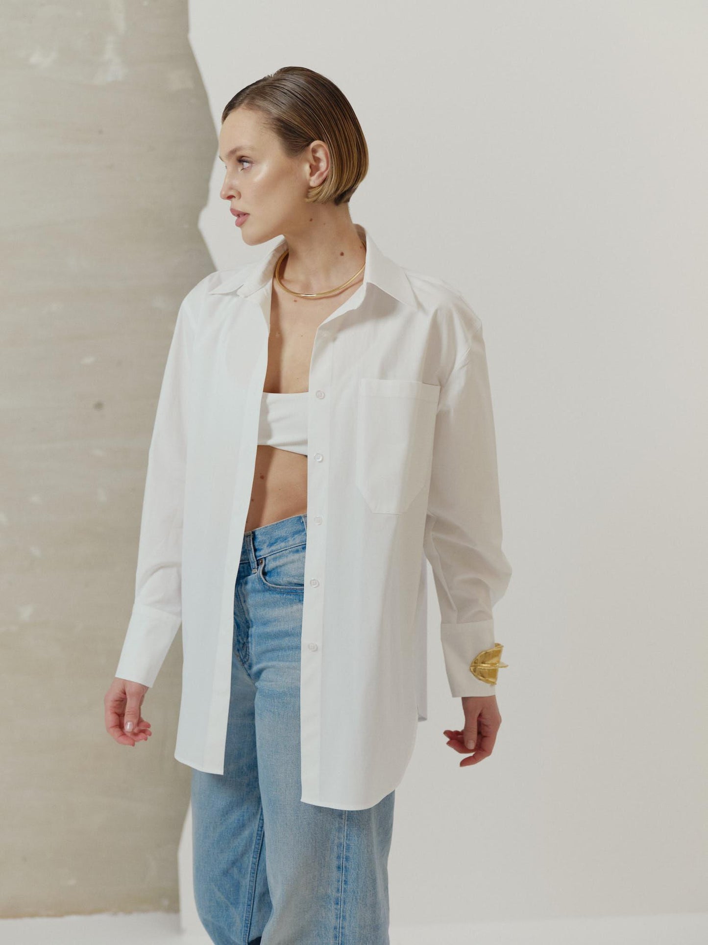Relaxed fit white cotton shirt with breast pocket