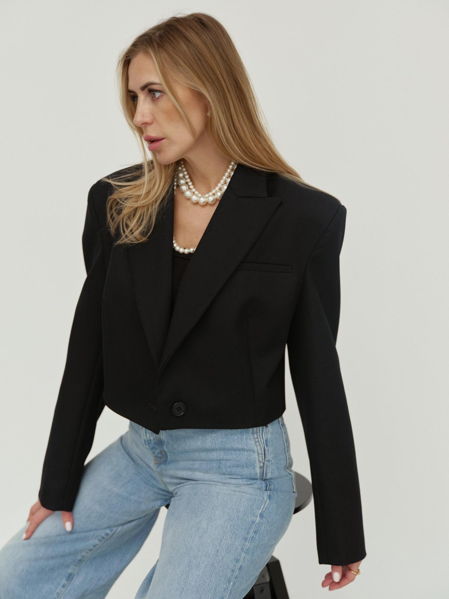 Single button crop blazer