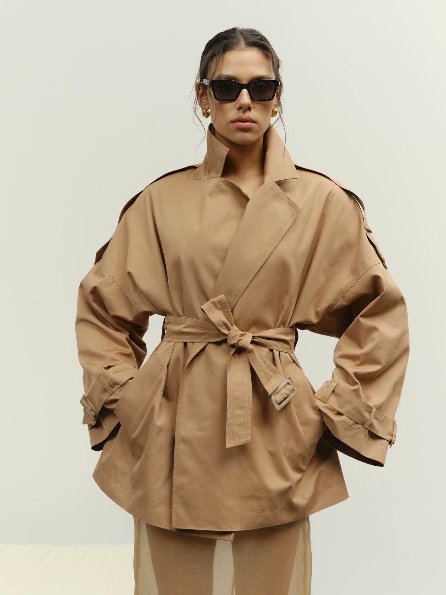 Oversized waterproof crop trench with belt