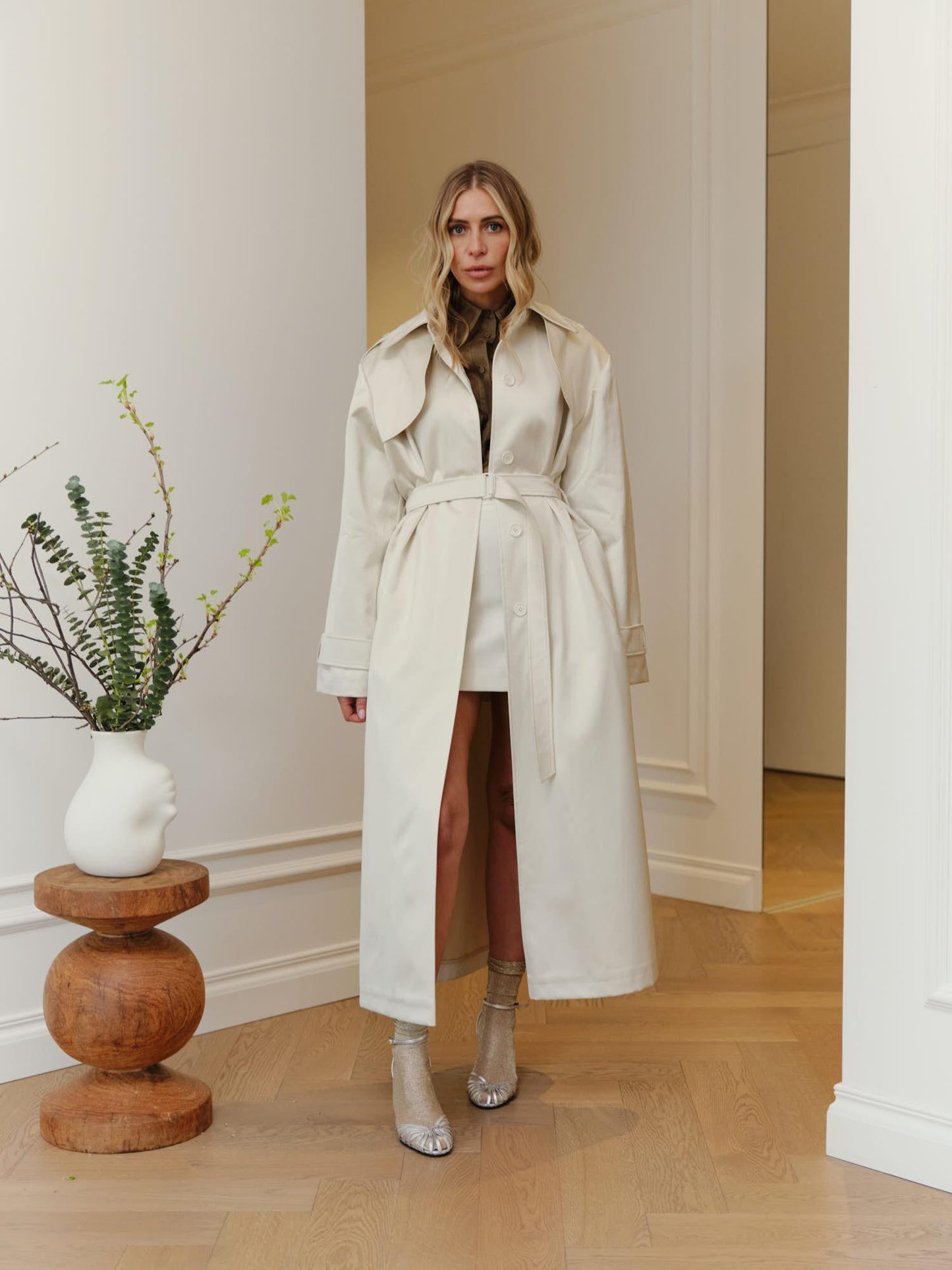 Classic loose fit waterproof midi raincoat
