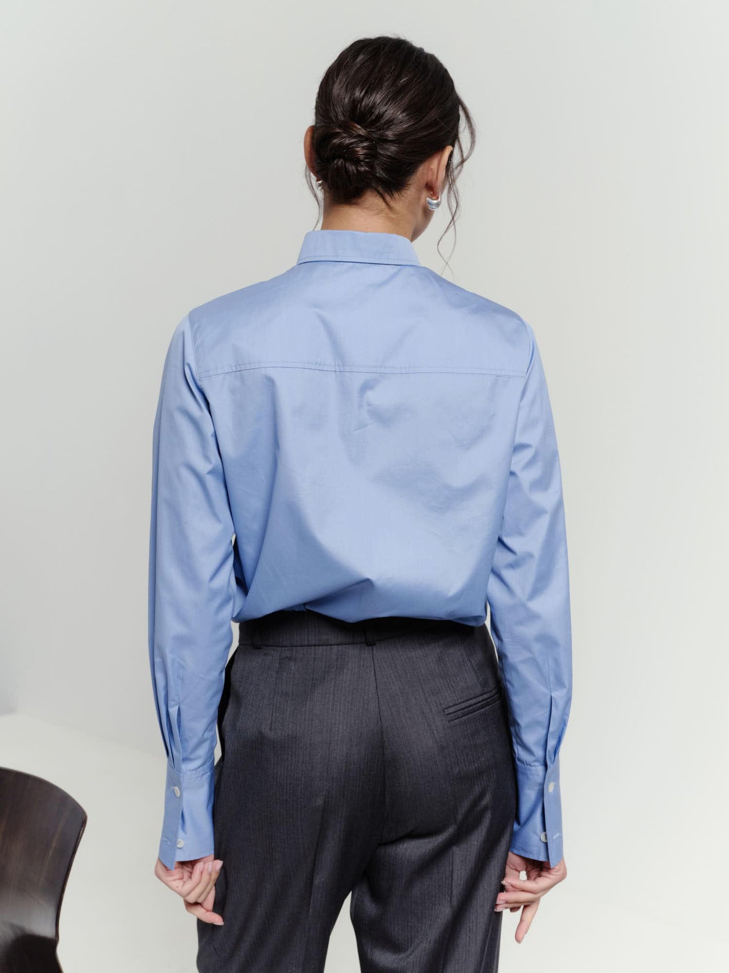 Classic fit fine cotton shirt in deep blue