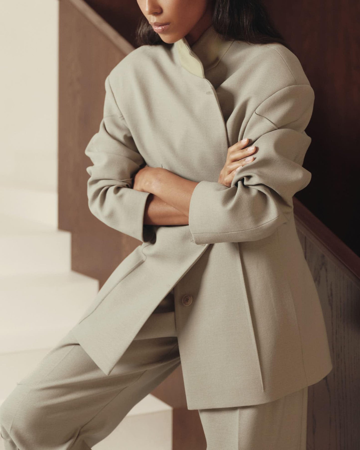 Button-up accent shoulders wool viscose jacket with accent pants