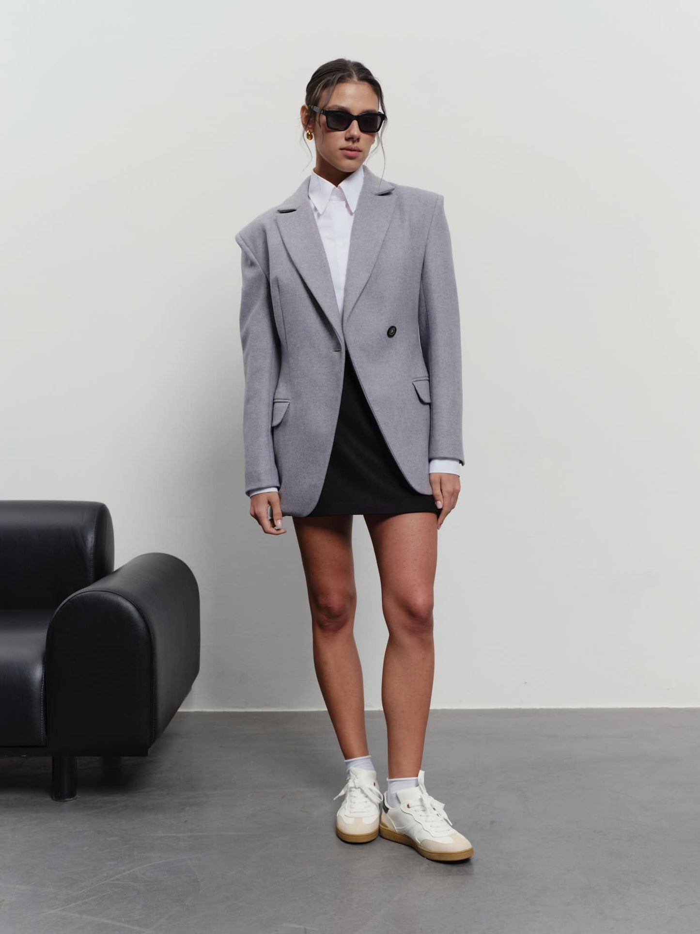 Leya fitted jacket in warm grey wool