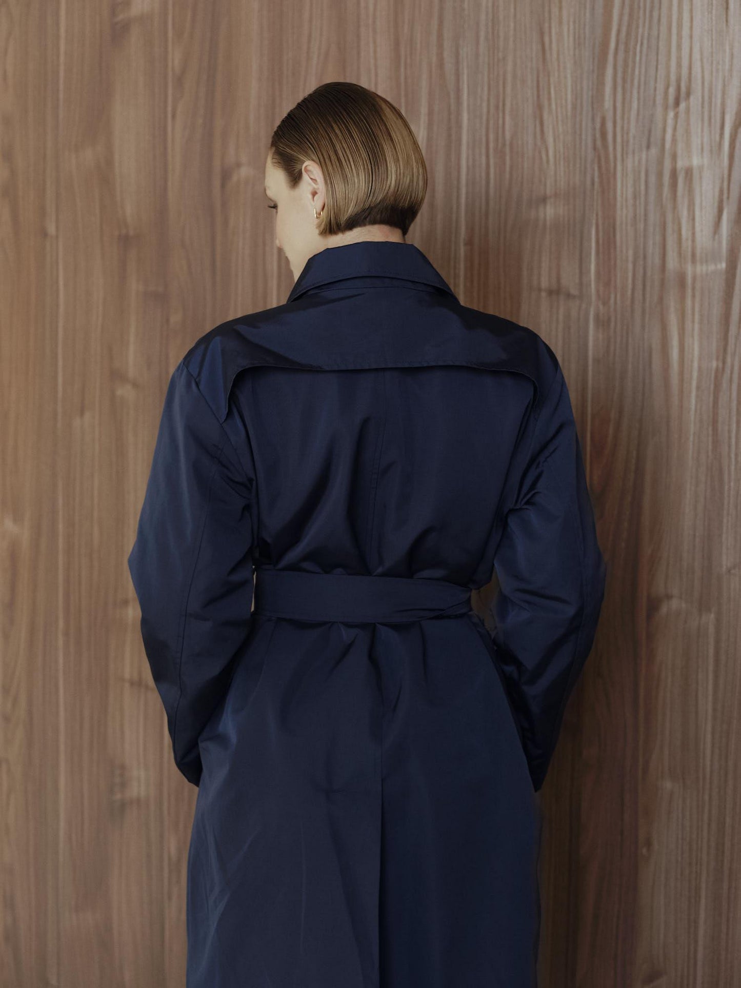 Classic loose fit waterproof midi raincoat