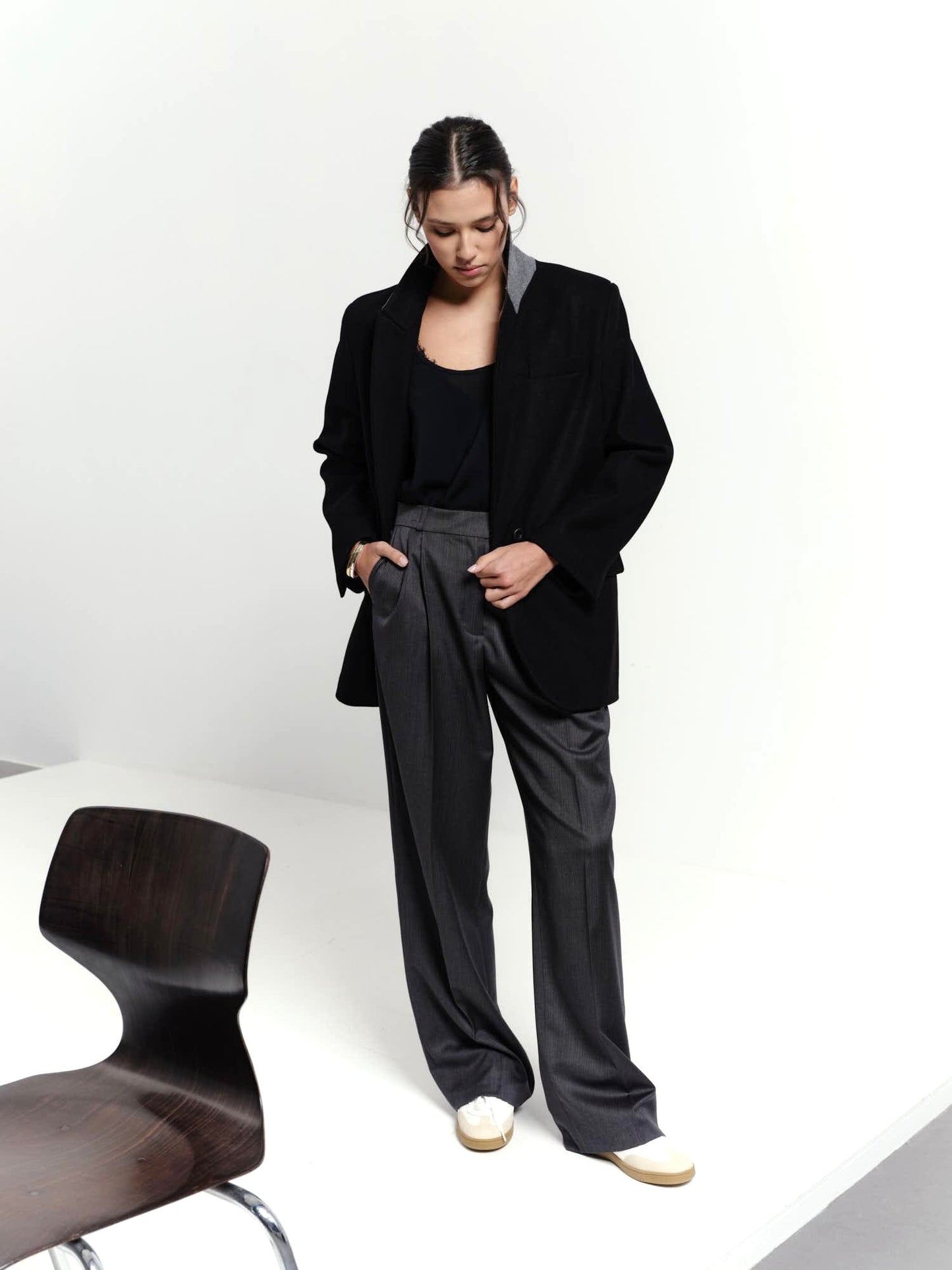 Relaxed fit wool jacket with accent under collar