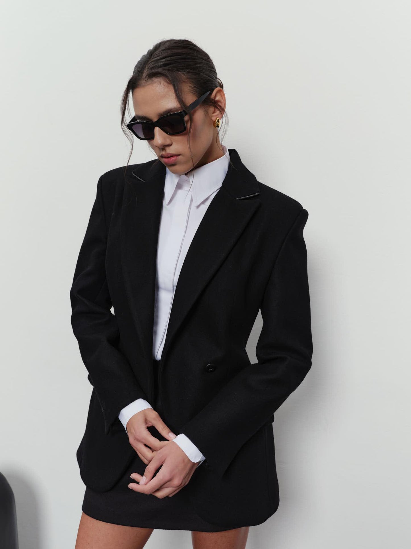 Leya fitted jacket in warm black wool