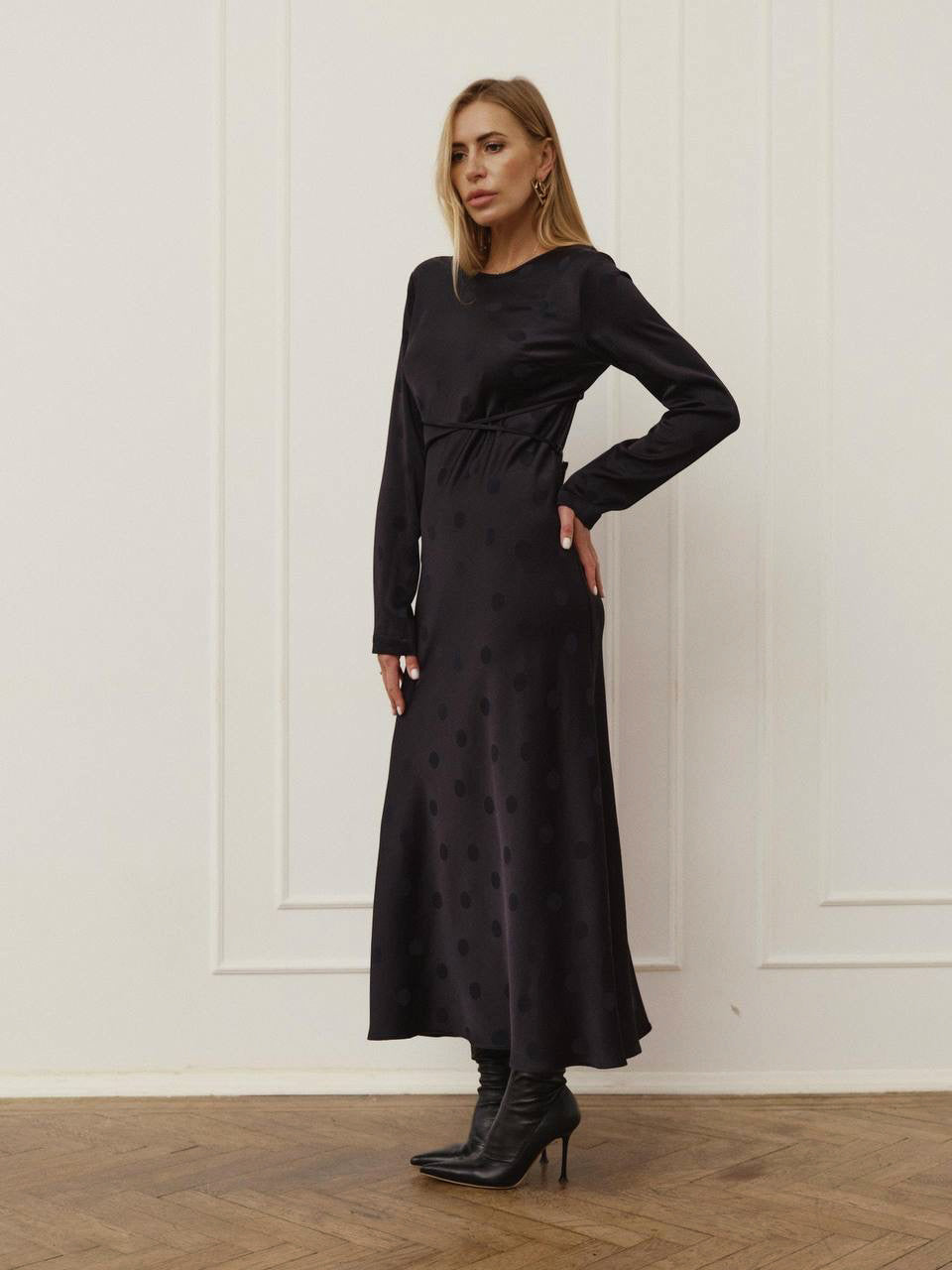 Long-sleeve maxi slip dress with string belt