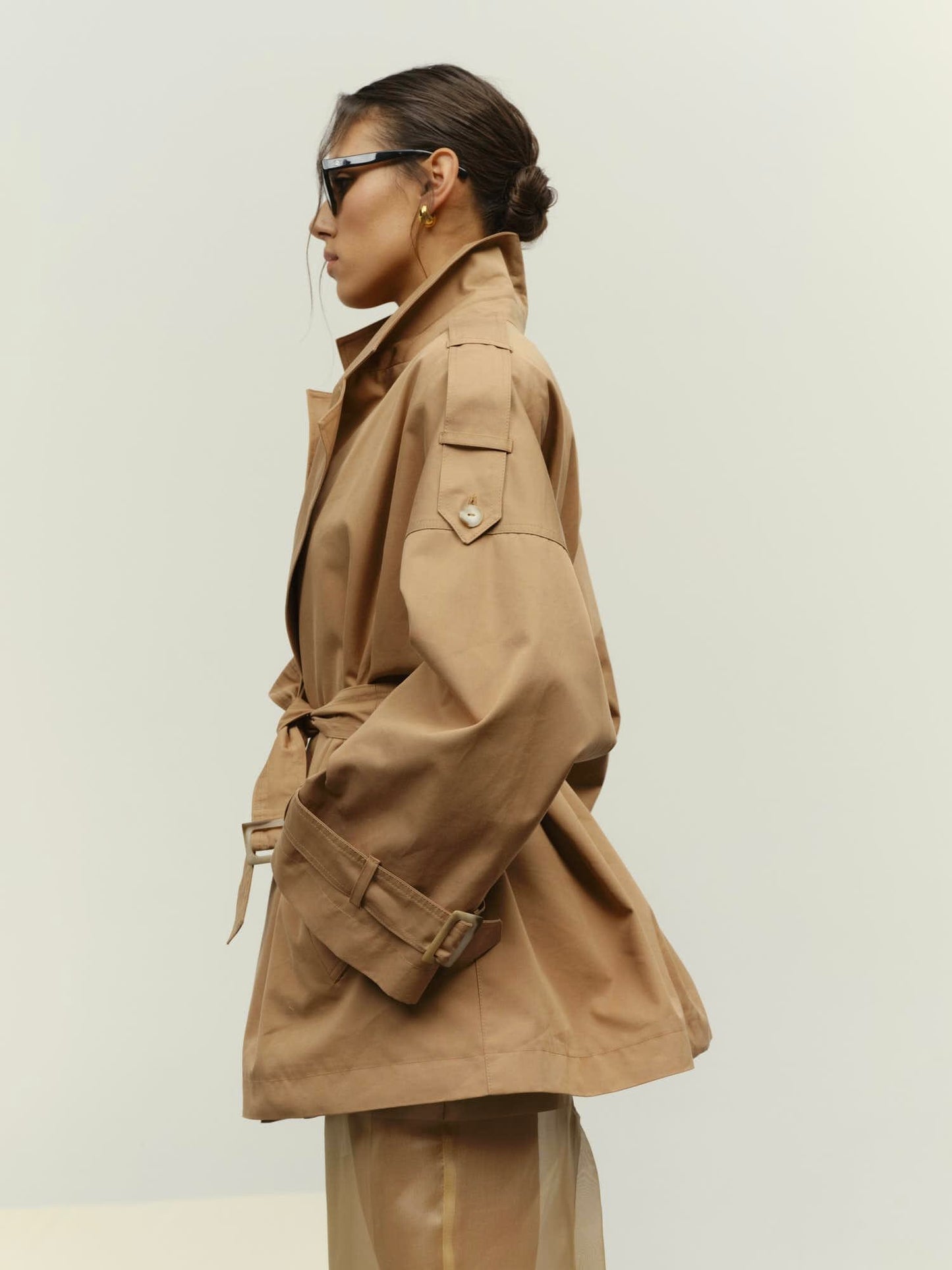 Oversized waterproof crop trench with belt