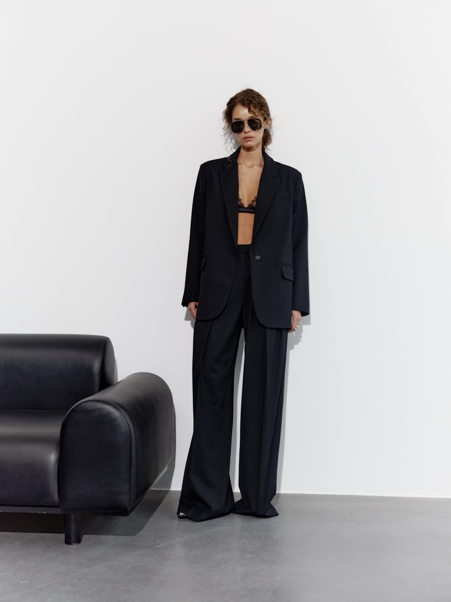 Classic straight fit wool blazer