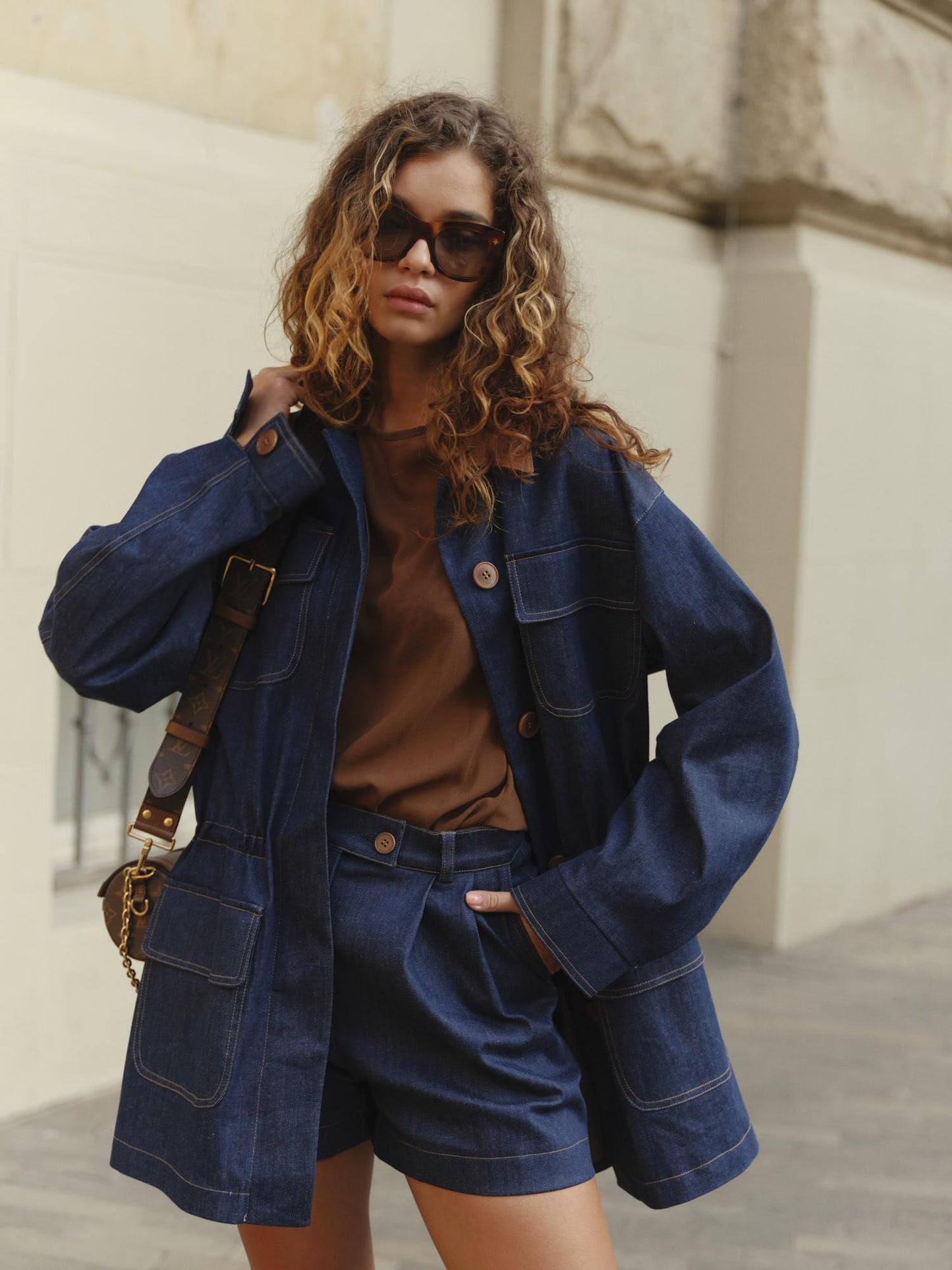 Trending utility jacket in heavy denim with accent collar