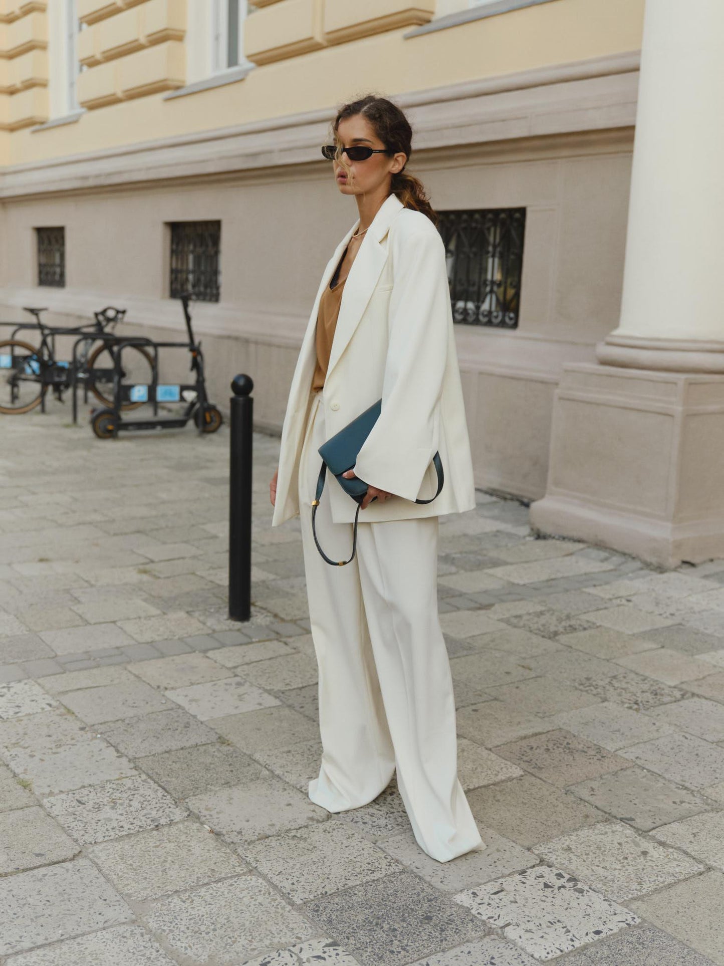 Two-piece relaxed fit suit with palazzo pants in cream wool