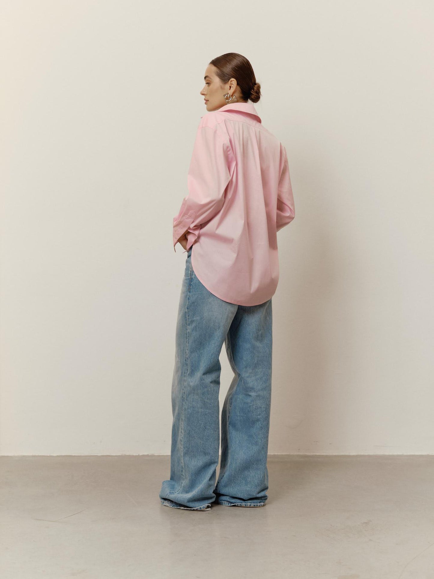 Relaxed fit cotton shirt with breast pocket