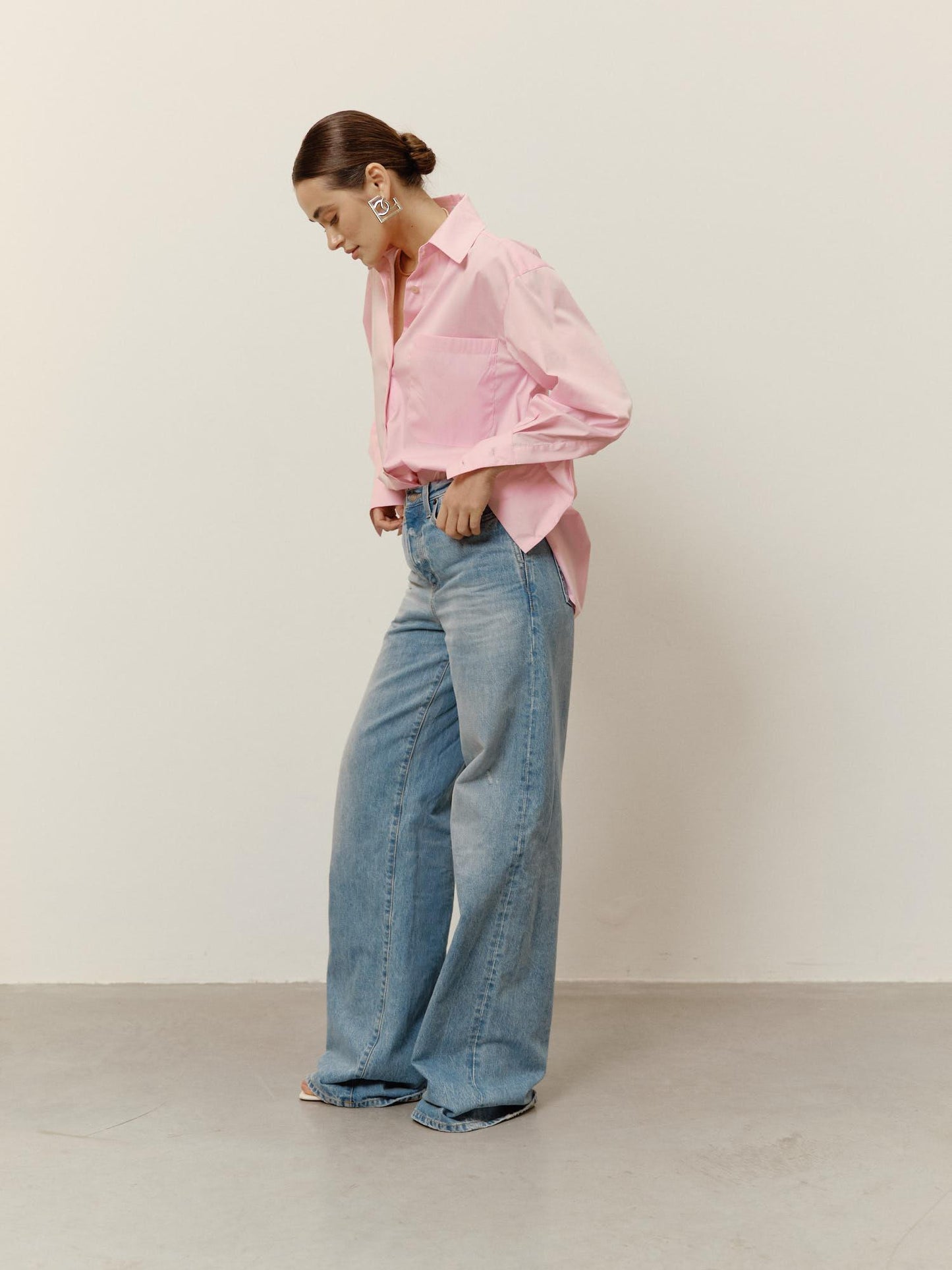 Relaxed fit cotton shirt with breast pocket