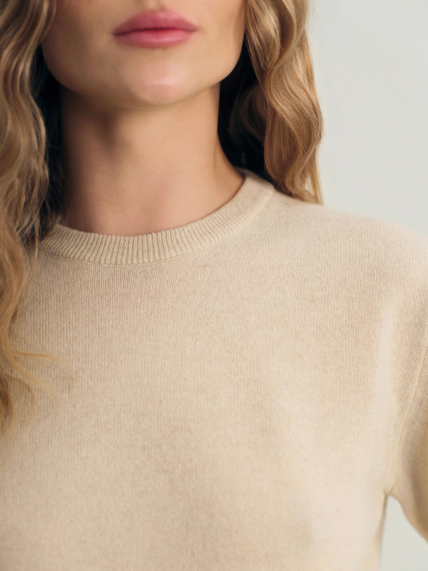 Cashmere short-sleeve knit top in nude color