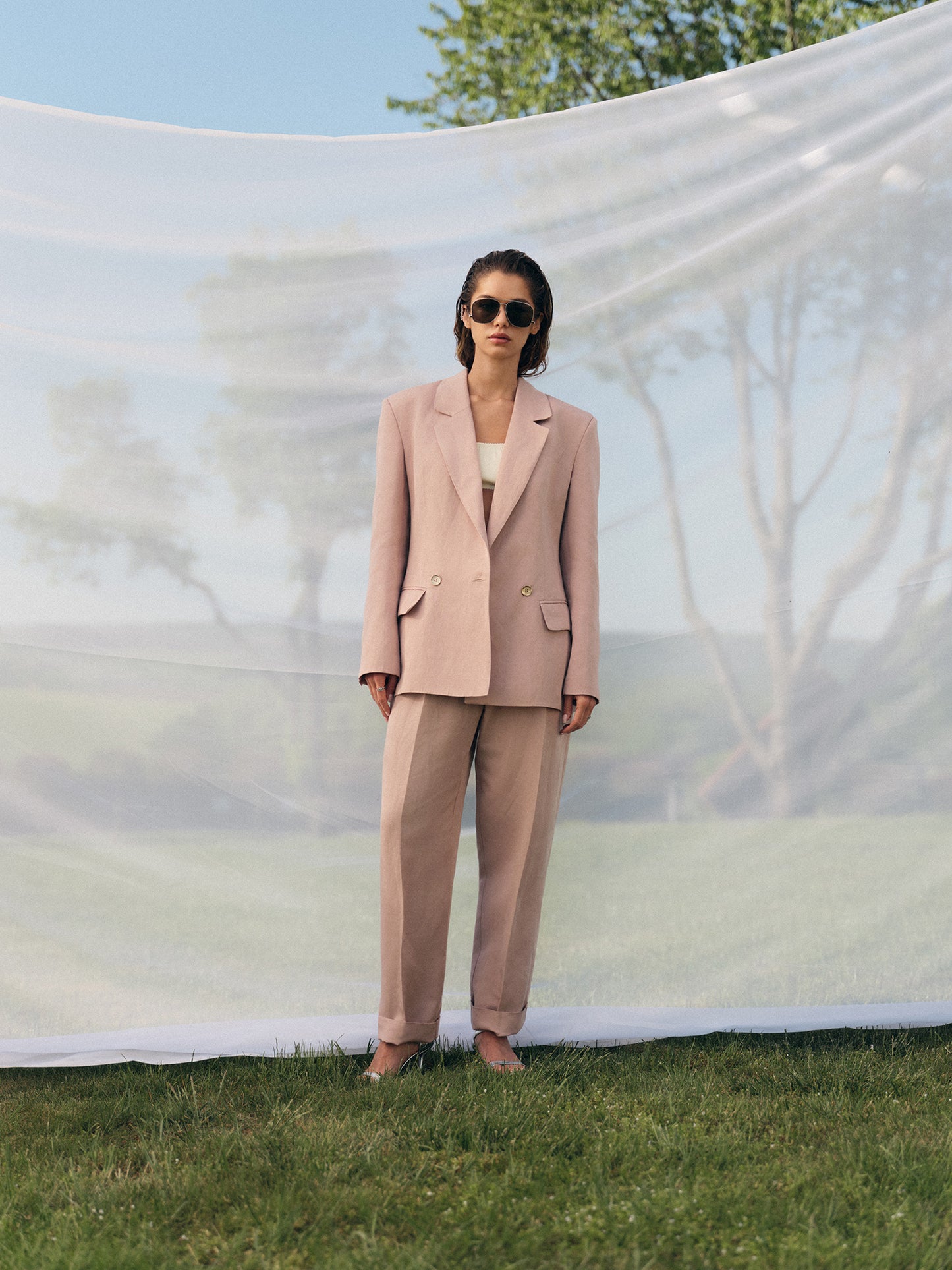 Linda fitted double-breasted jacket with jogger pants
