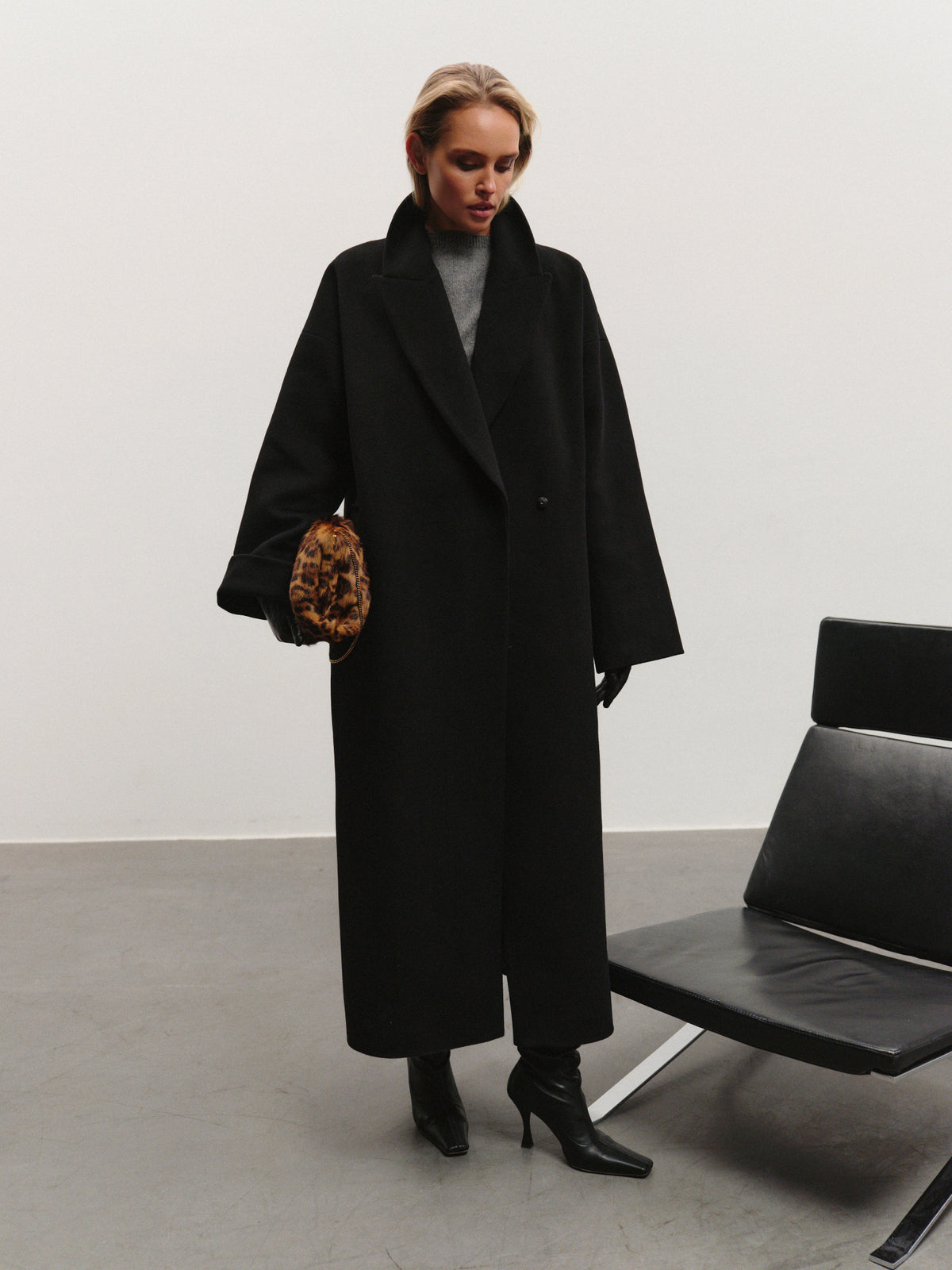 Siena winter coat in black wool cashmere blend