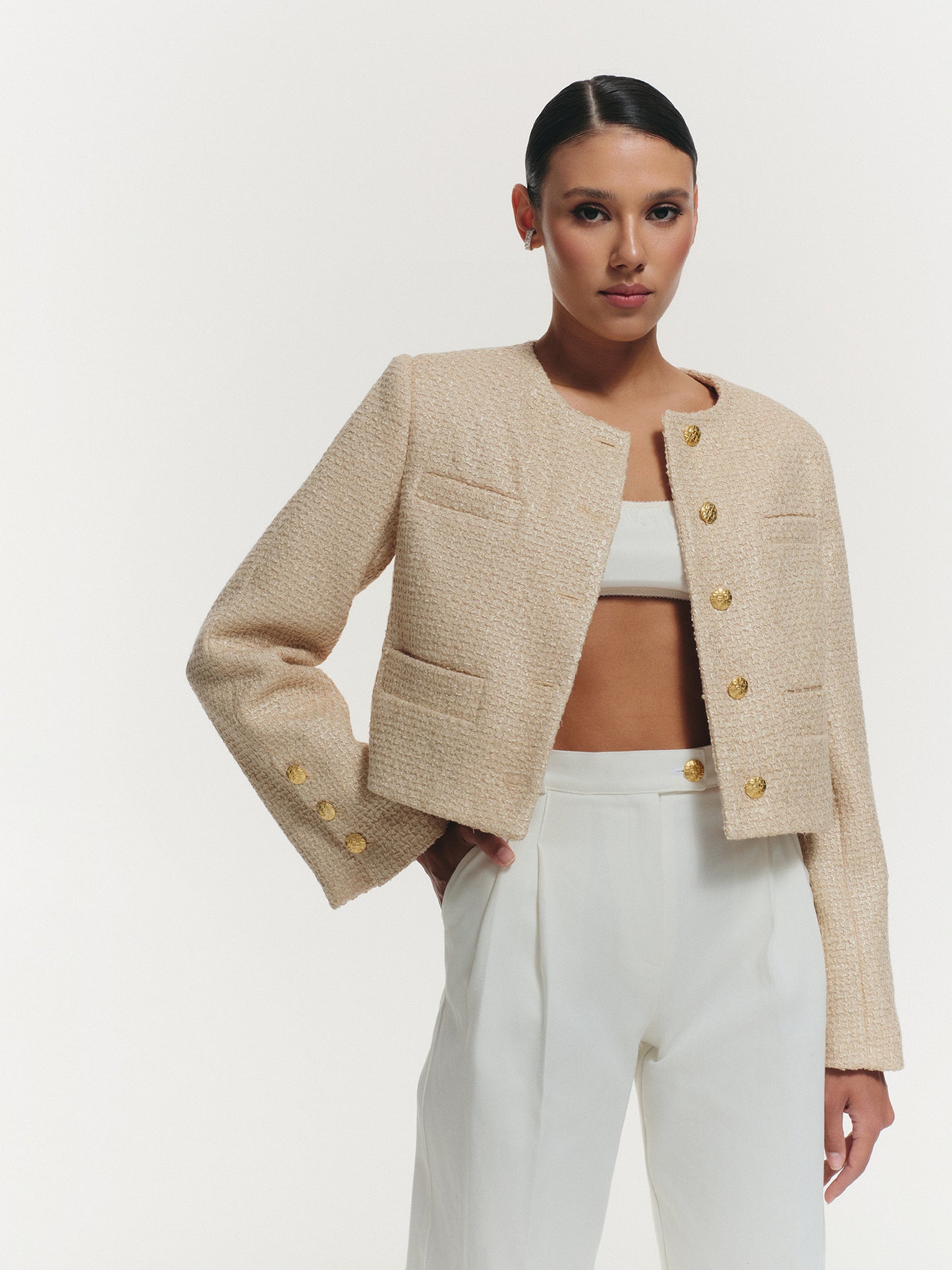 Classic fit tweed jacket with pockets and accent golden buttons
