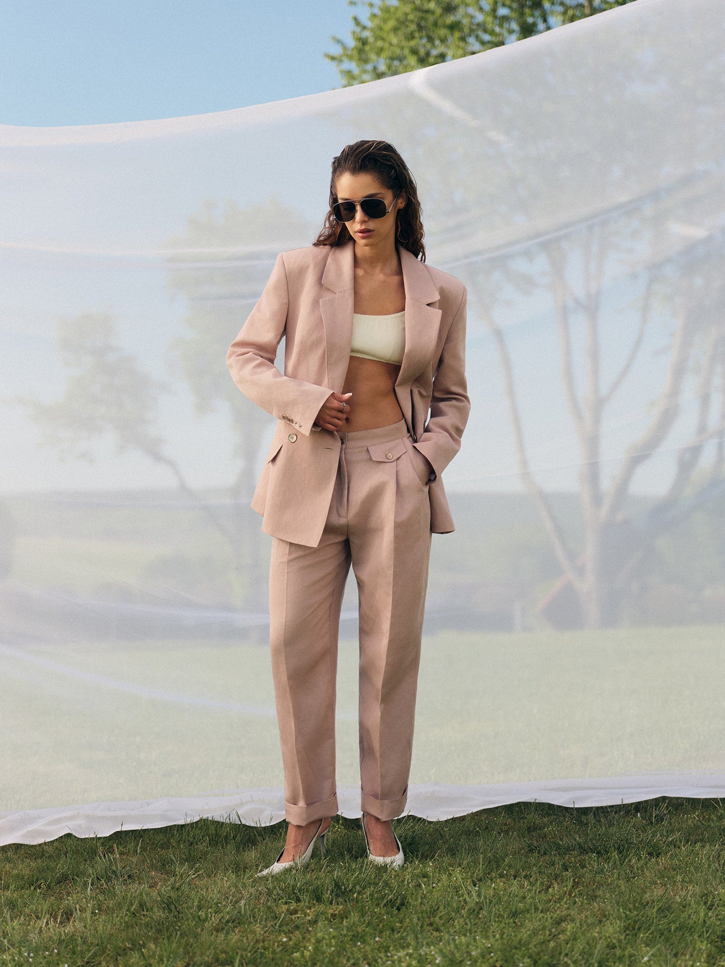Linda fitted double-breasted jacket with jogger pants