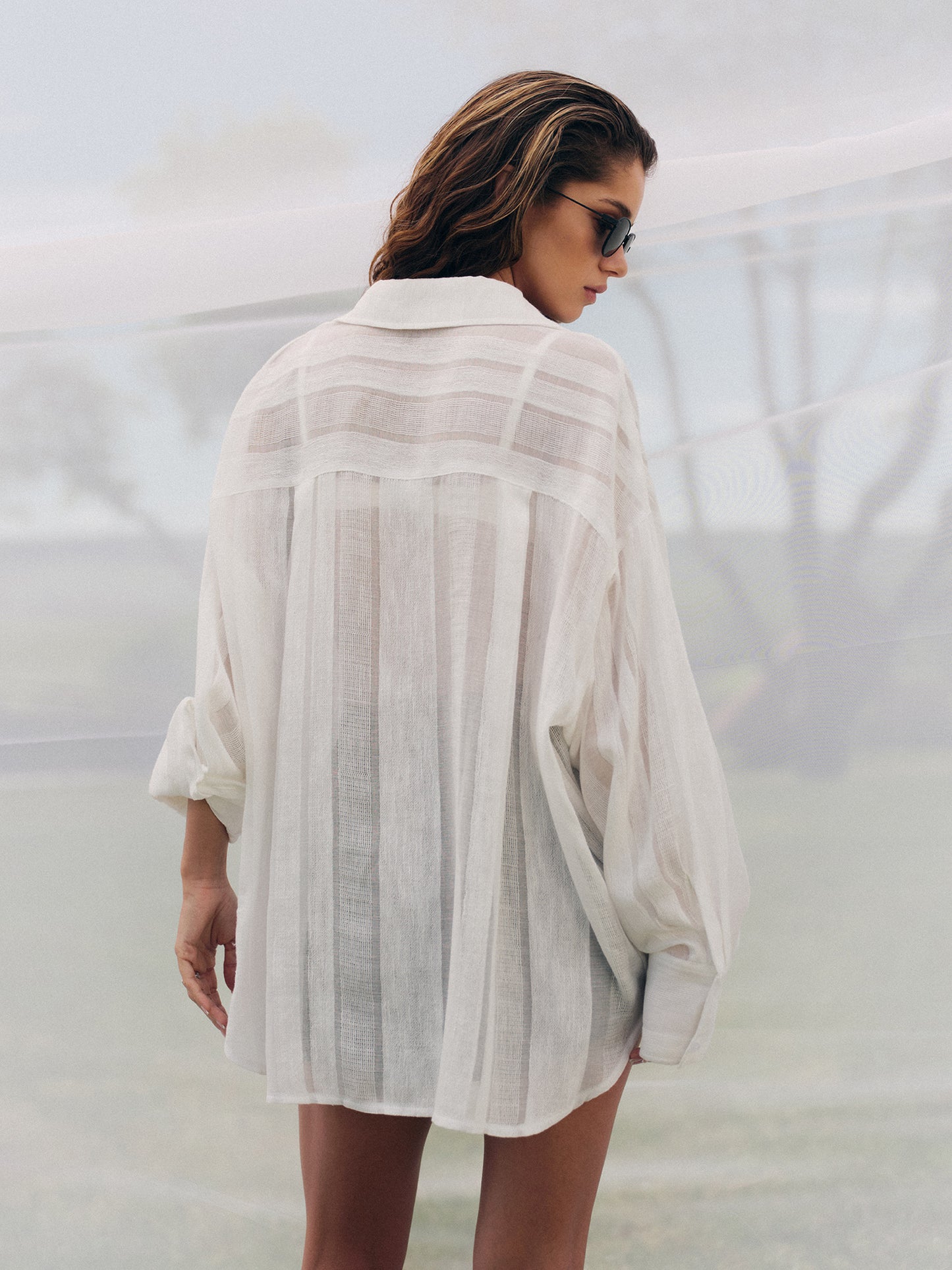 Relaxed fit white shirt in super light linen cotton blend
