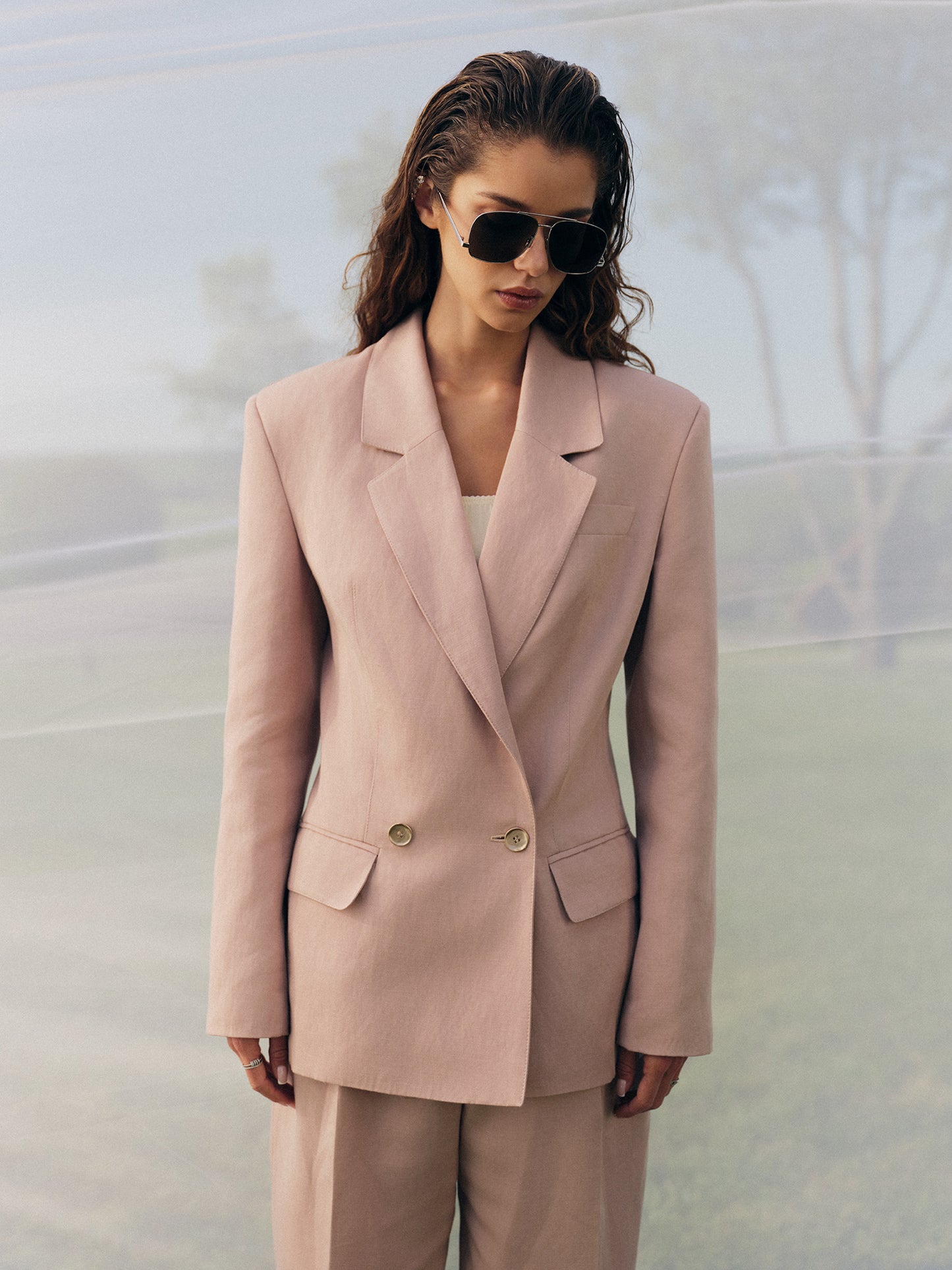Linda fitted double-breasted jacket with jogger pants
