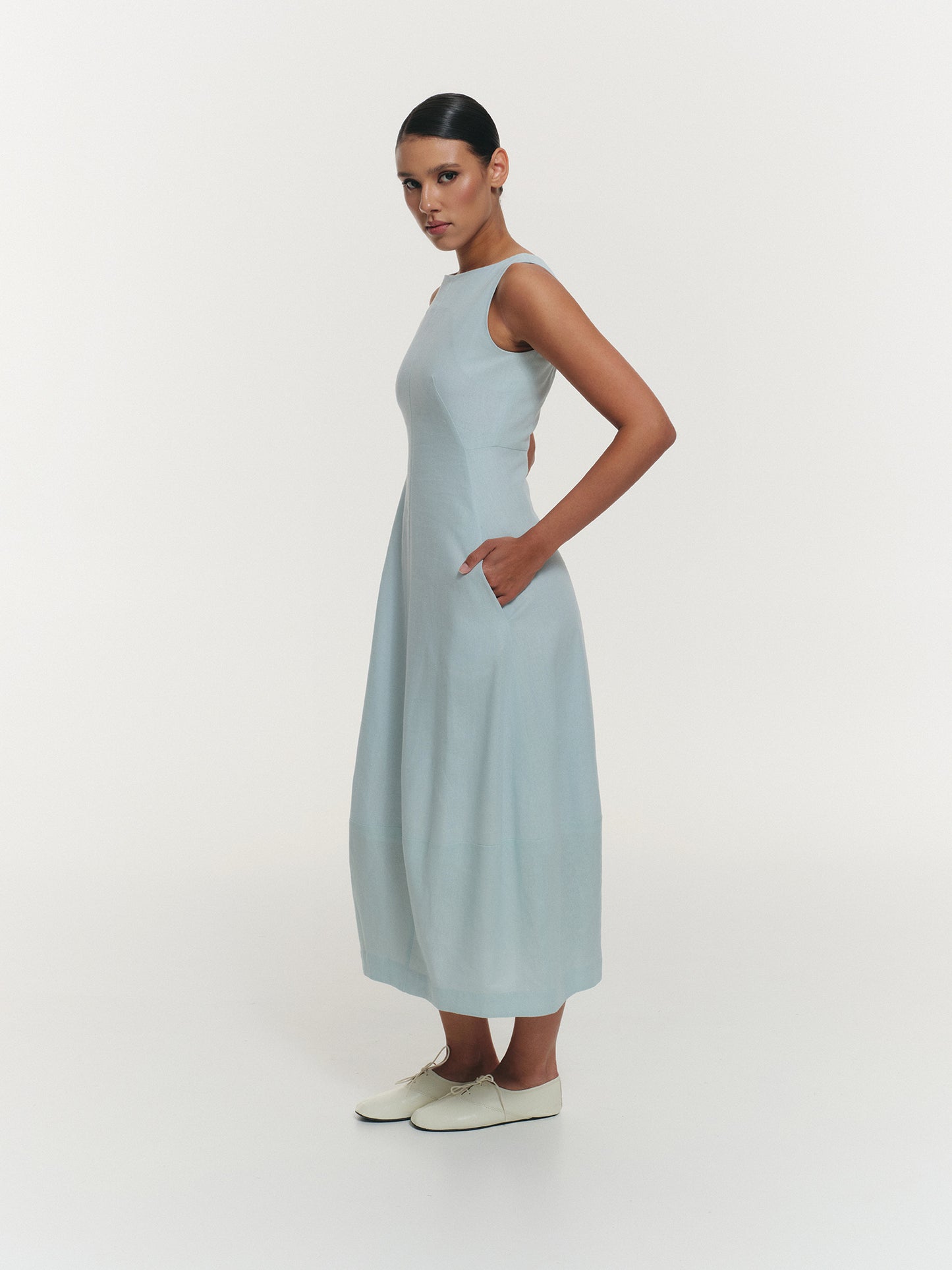 KATE boat-neck dress in light blue