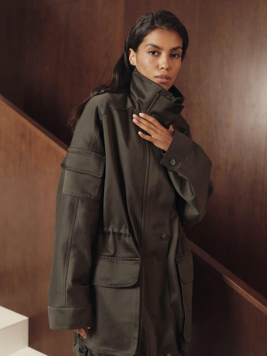 Urban khaki sleeve-pocket parka in waterproof cotton