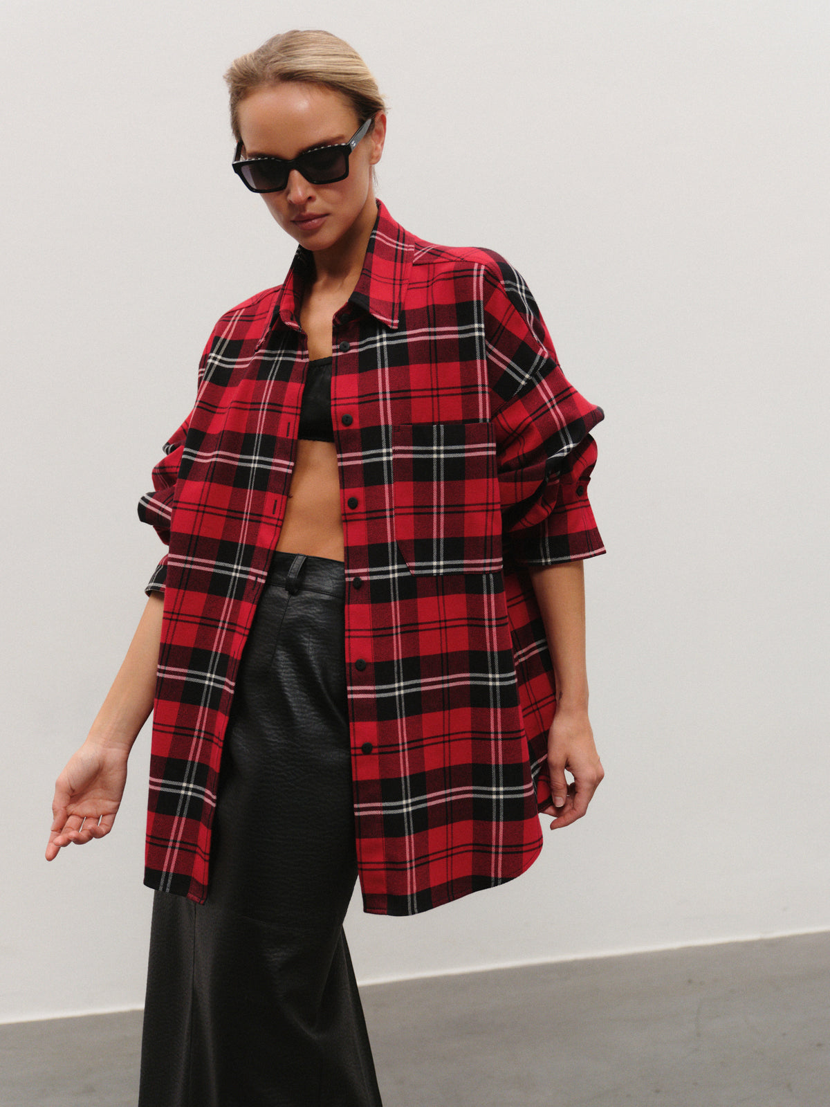 Loose fit soft cotton shirt with breast pocket