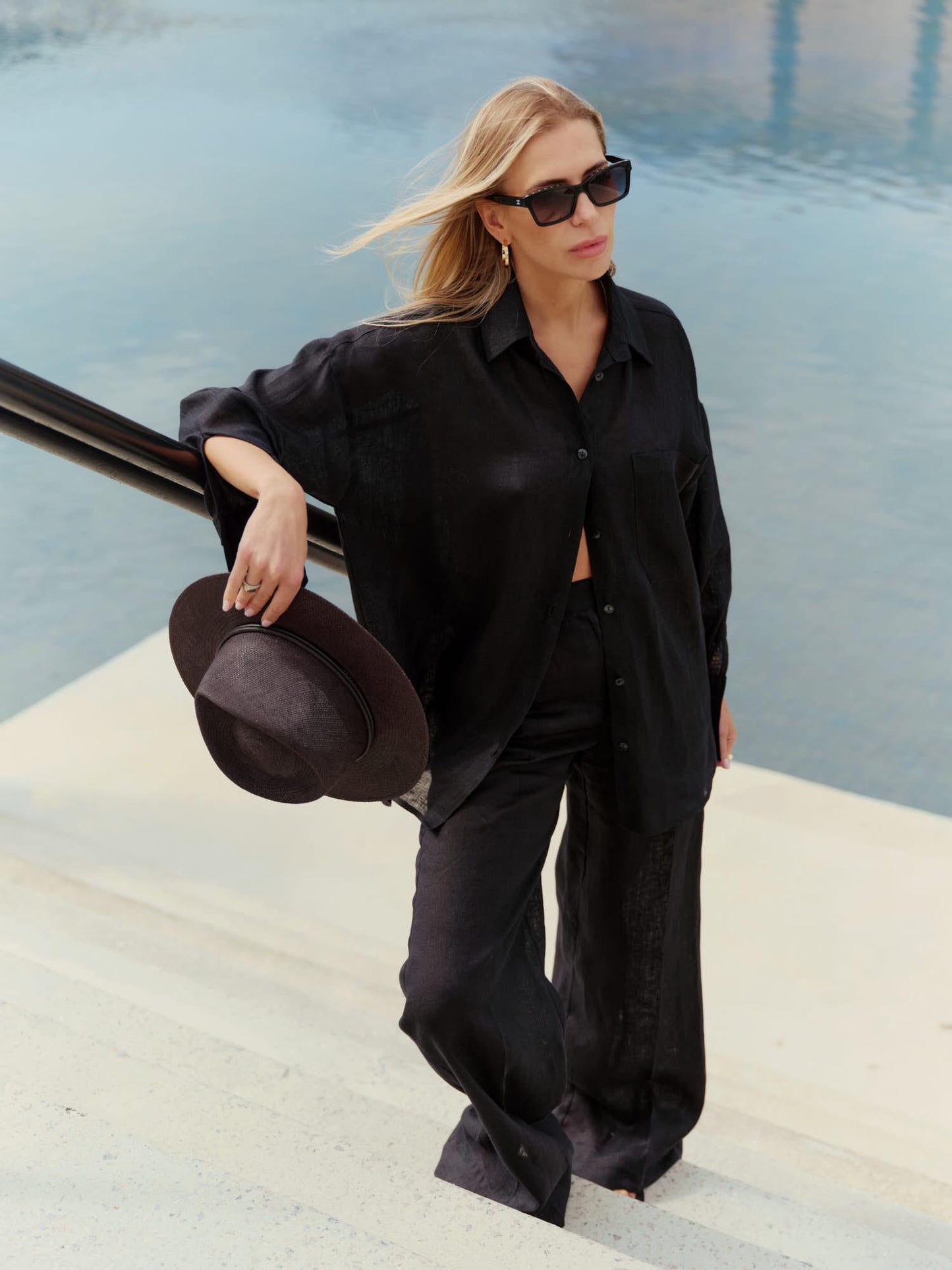 Two-piece set with oversized shirt and Alex palazzo in black linen