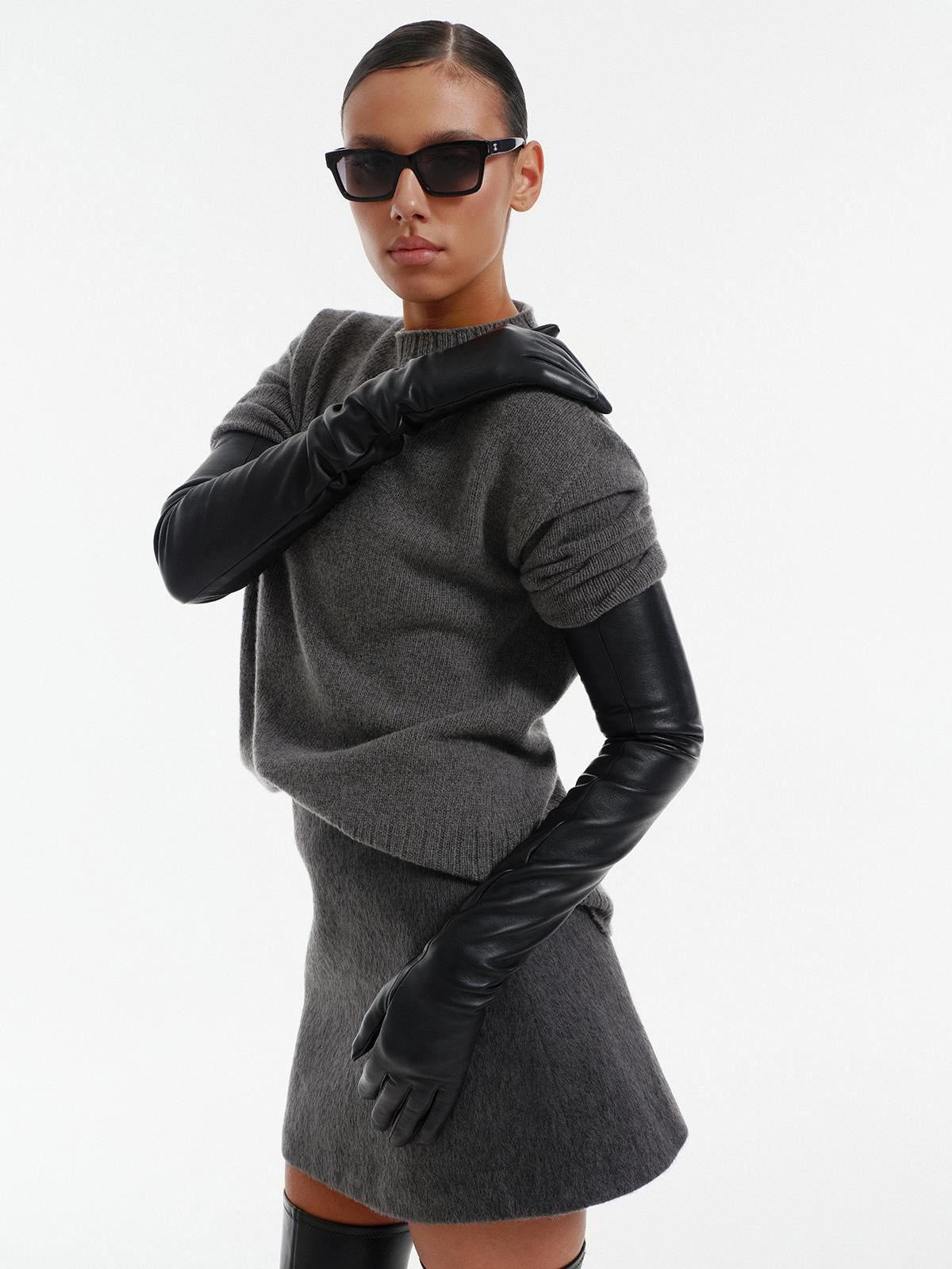 Extra long accent leather gloves