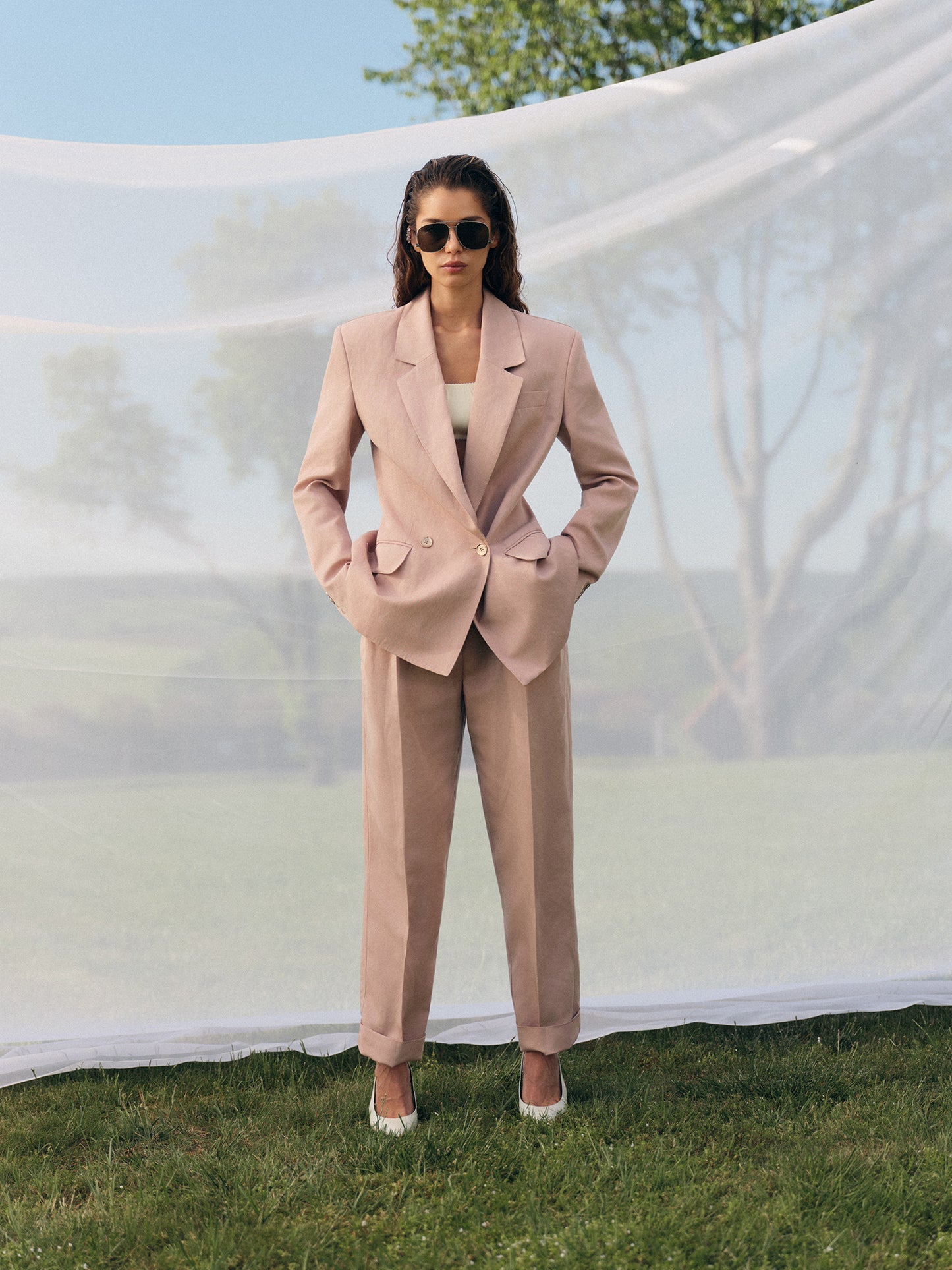 Linda fitted double-breasted jacket with jogger pants