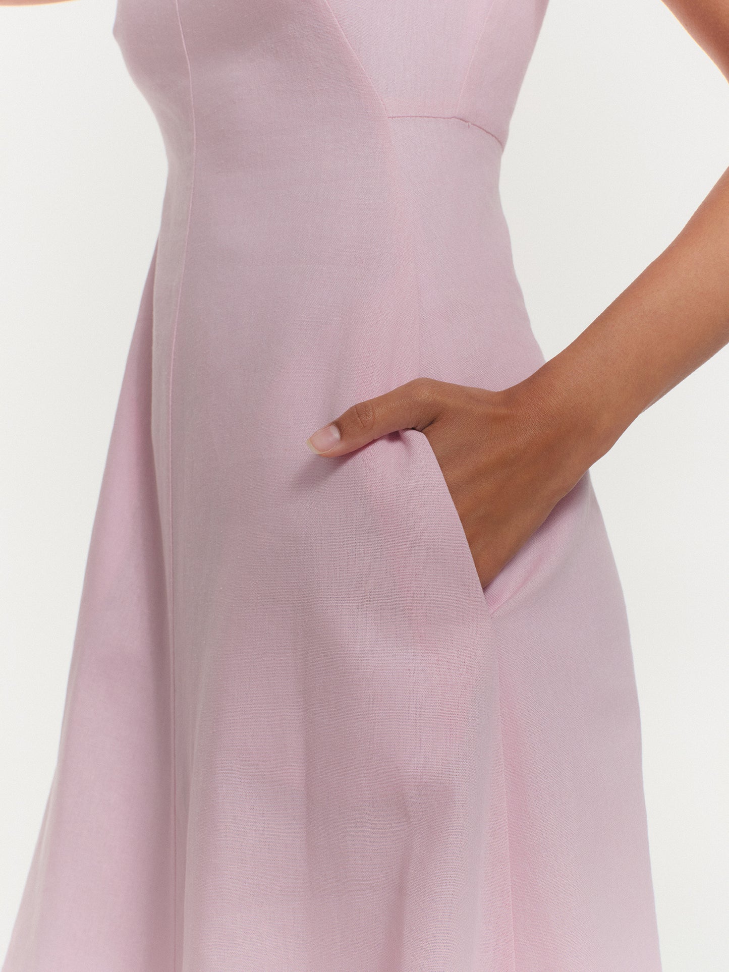 KATE boat-neck dress in light pink linen
