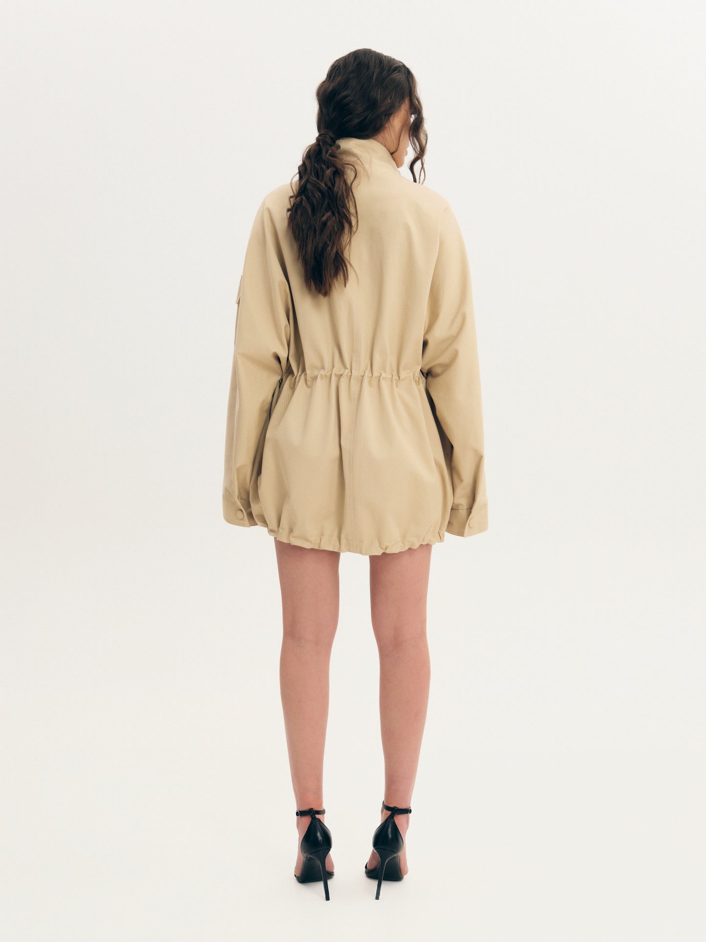 Urban  sleeve-pocket parka in waterproof cotton