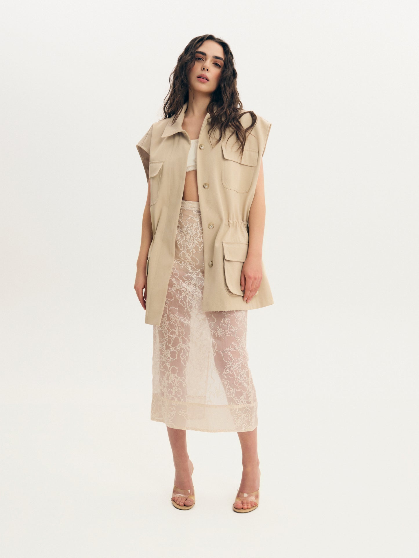 Urban sleeveless jacket in beige wool