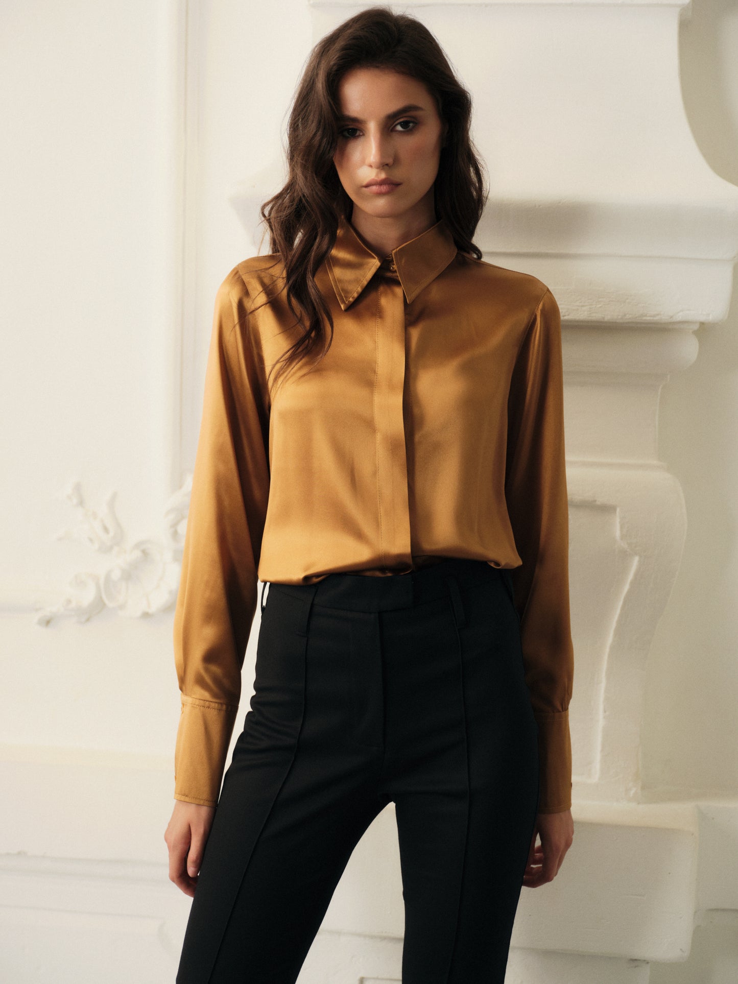 Statement bow silk shirt