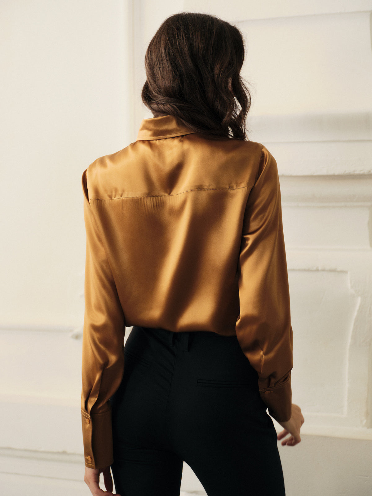 Statement bow silk shirt