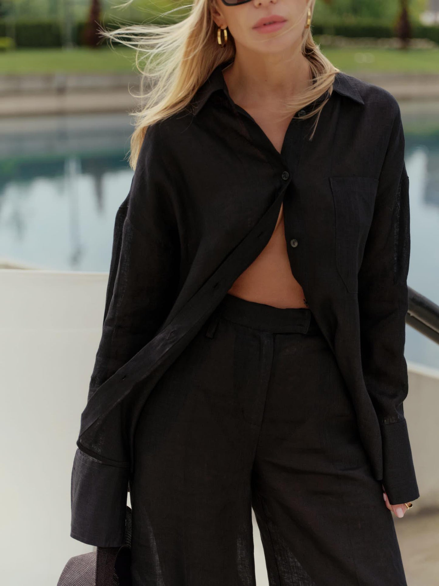 Two-piece set with oversized shirt and Alex palazzo in black linen