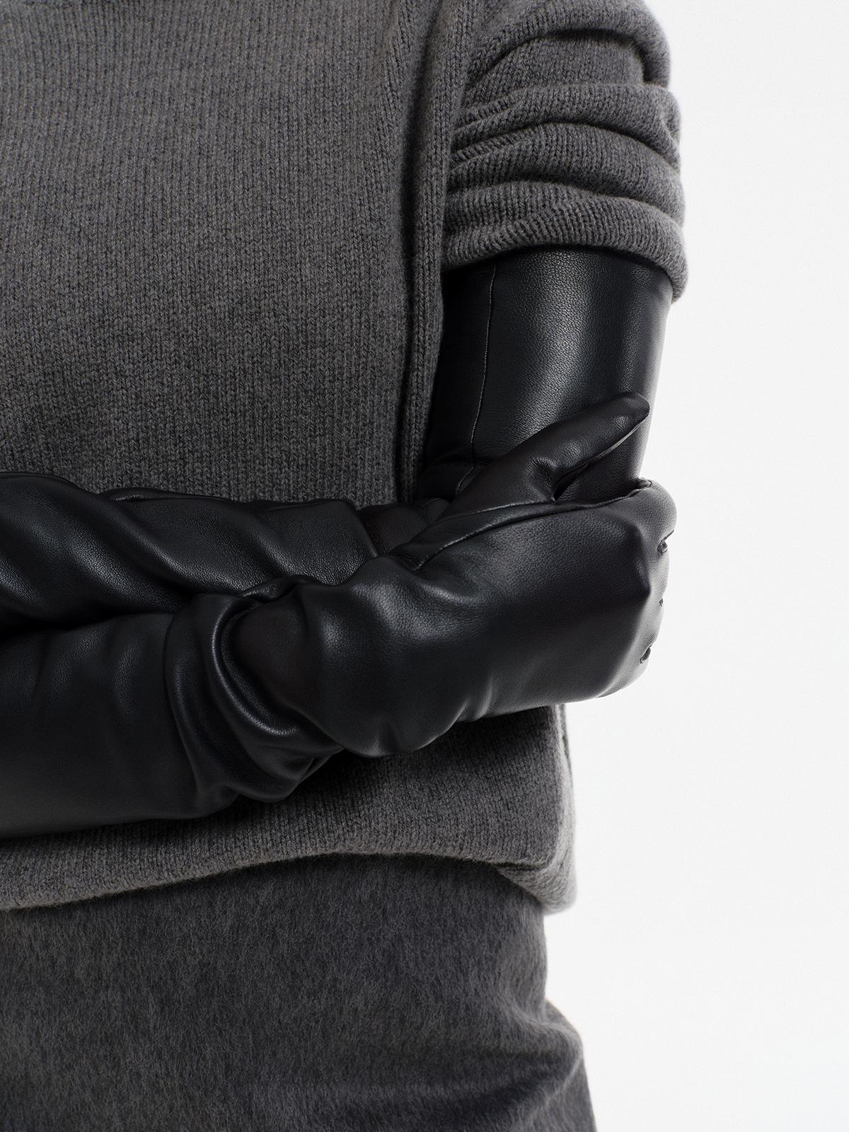 Extra long accent leather gloves
