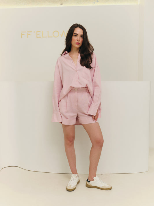 Two-piece set with oversized shirt and matching regular fit shorts