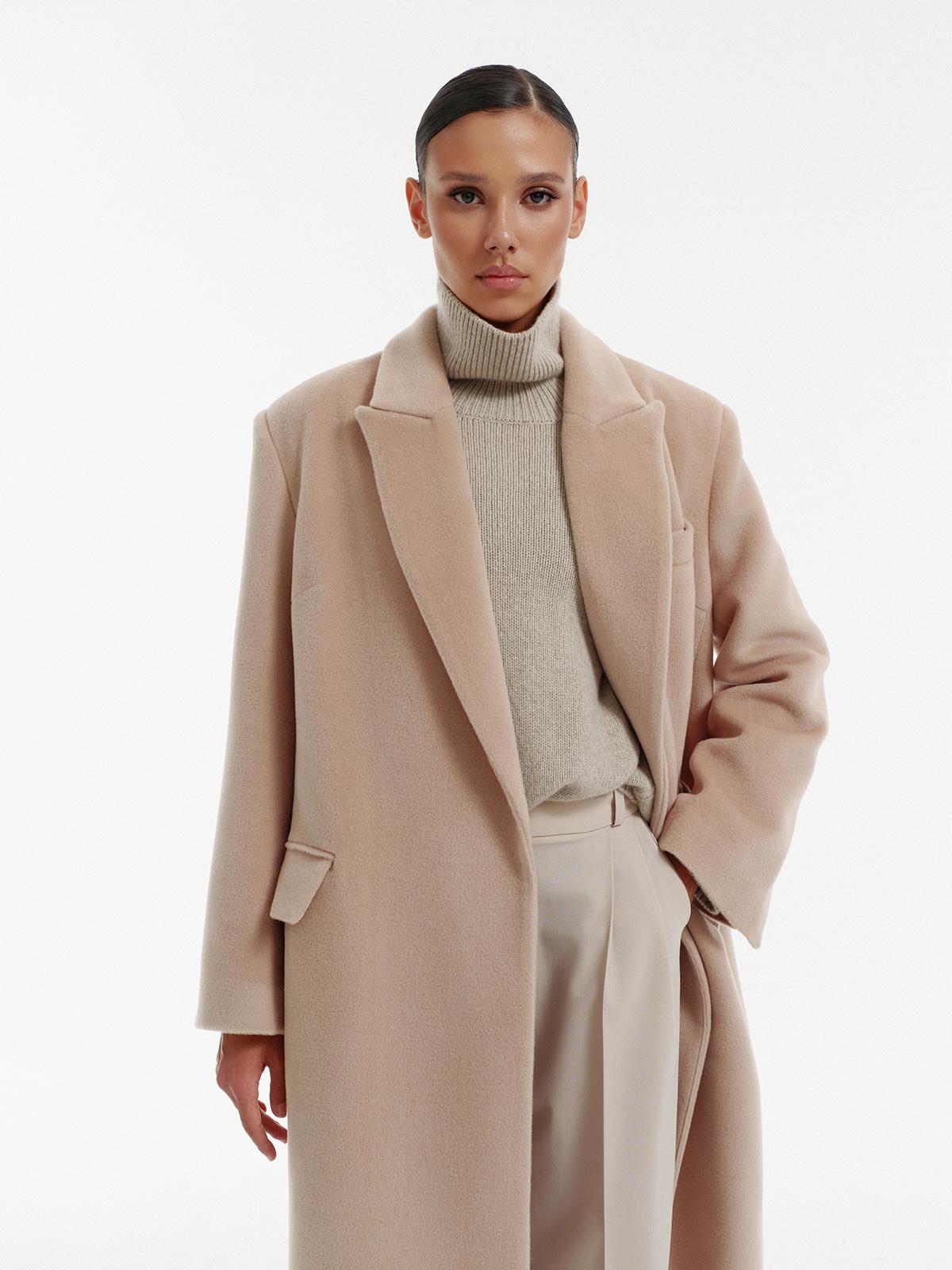Blake relaxed fit winter coat in warm beige cashmere