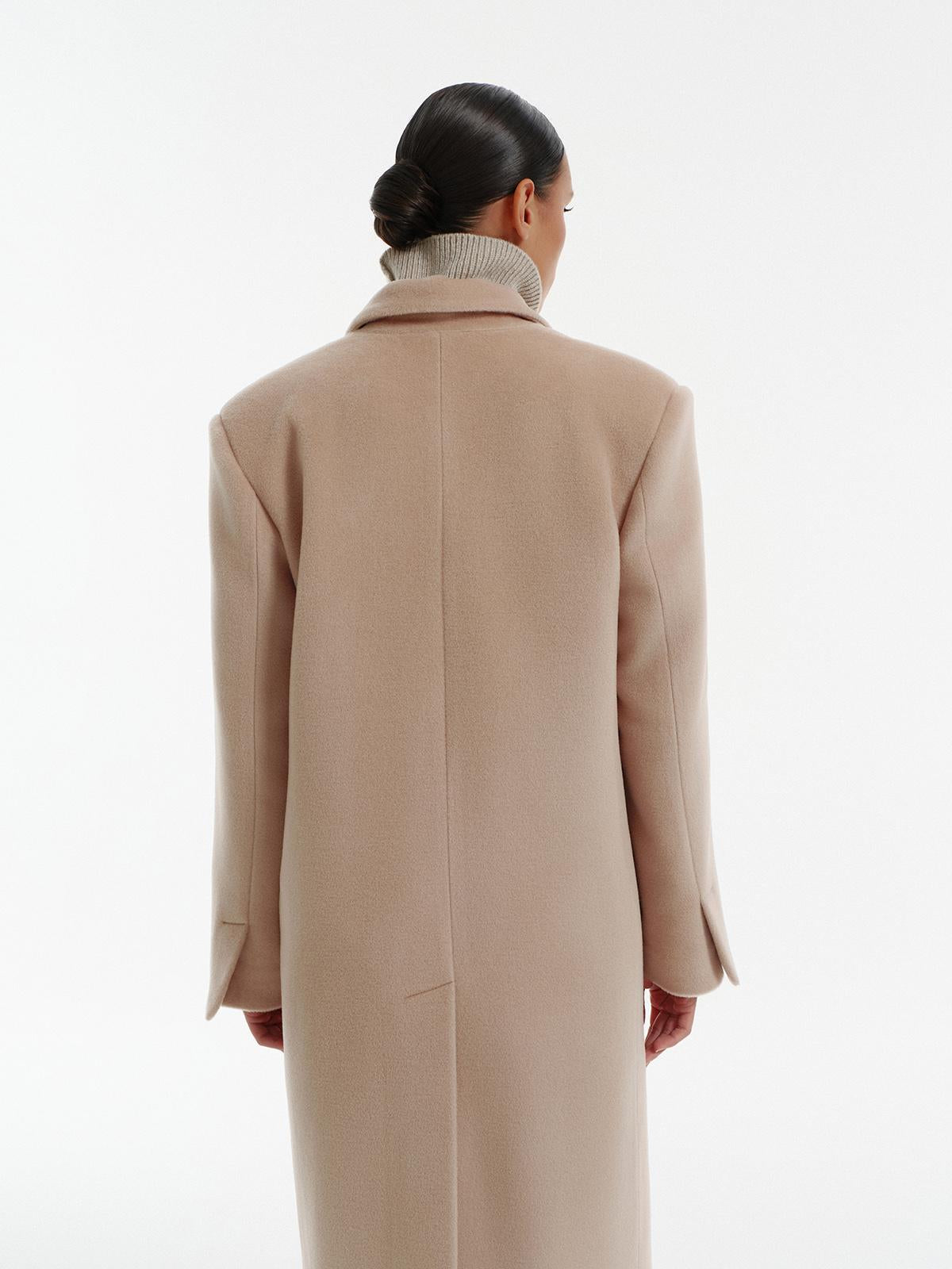 Blake relaxed fit winter coat in warm beige cashmere